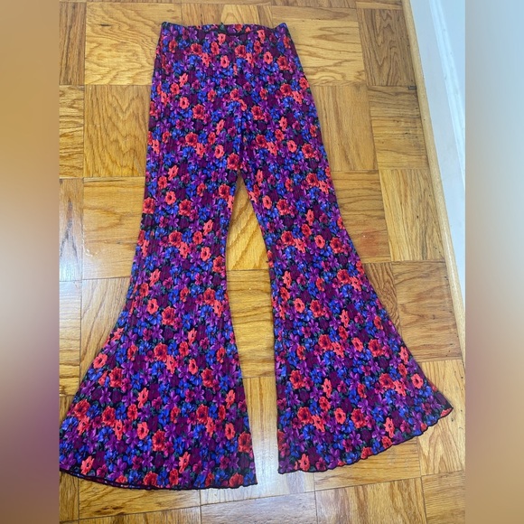 Wild Fable Floral High-Rise Plisse Flare multi colored pants size  S - Picture 2 of 6